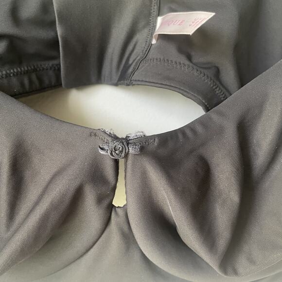 Cacique Full Coverage Bra 44 C Underwire Black Satin Cups Adjustable Strap Women - Picture 7 of 8